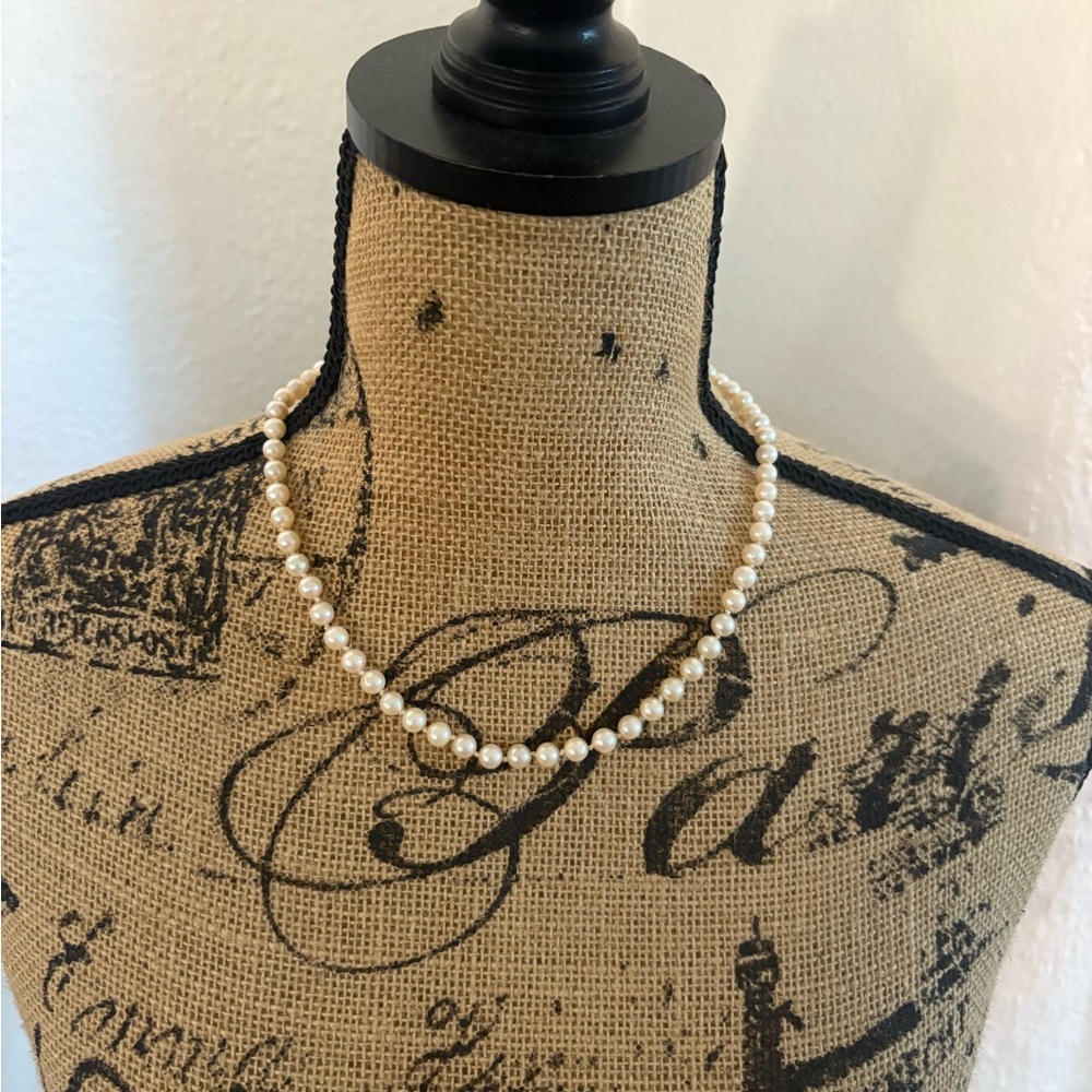 Vintage Elegant Freshwater Cultured Pearl 14k Gold Necklace 18”